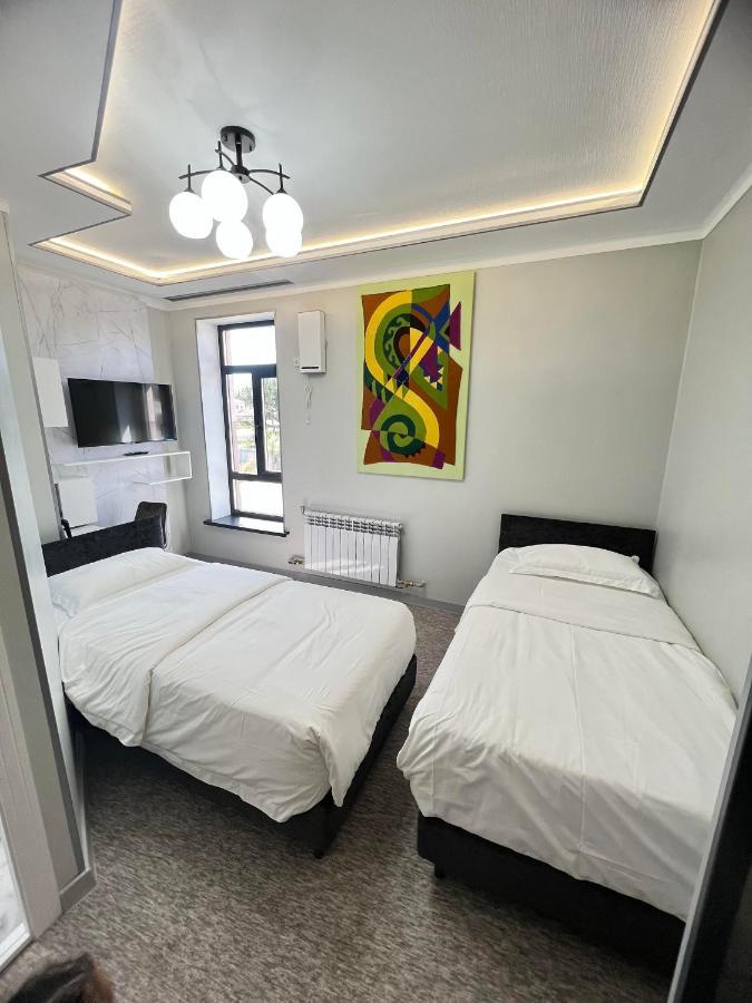Mongu Hotel Karakol Dış mekan fotoğraf