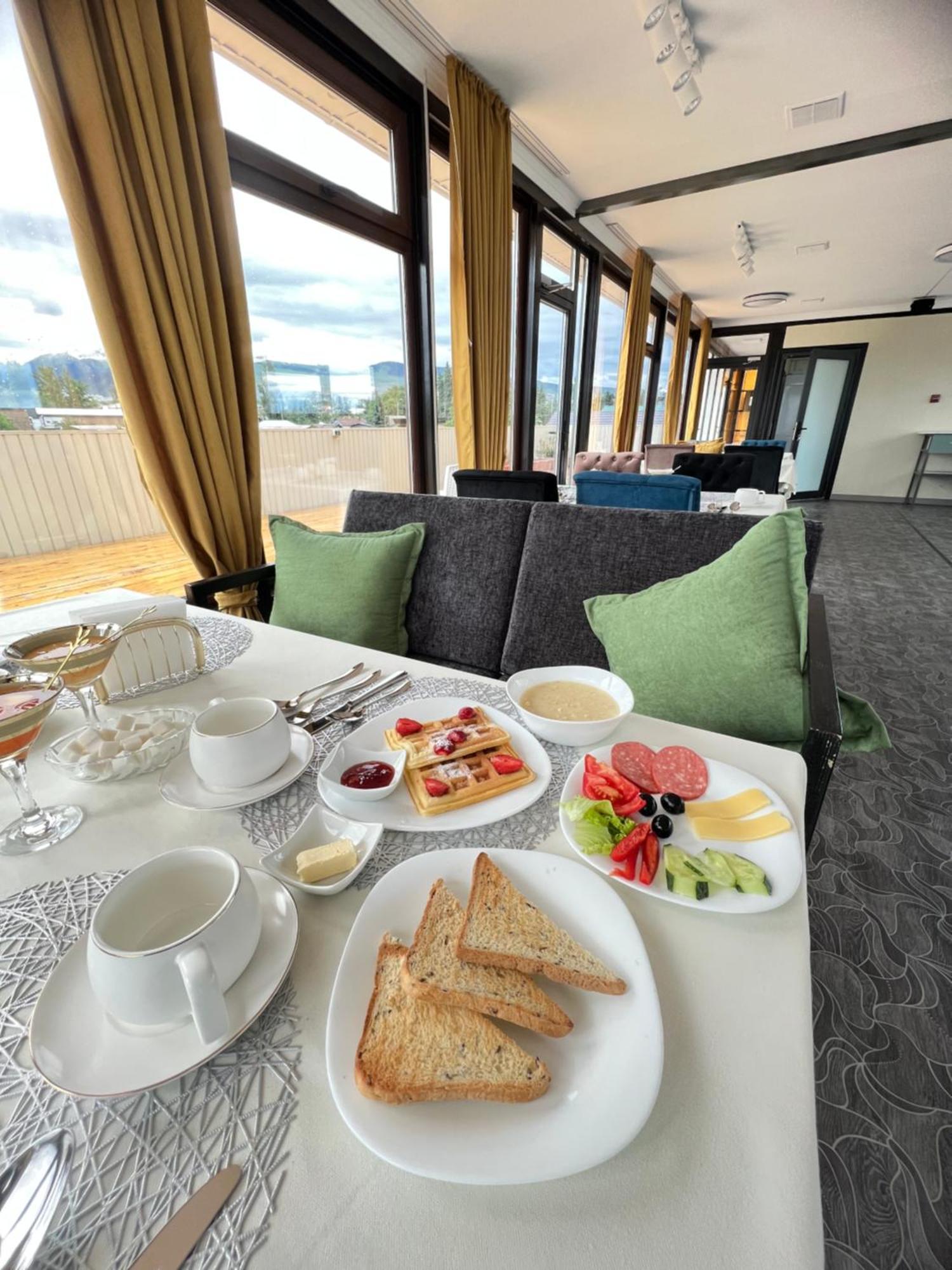 Mongu Hotel Karakol Dış mekan fotoğraf